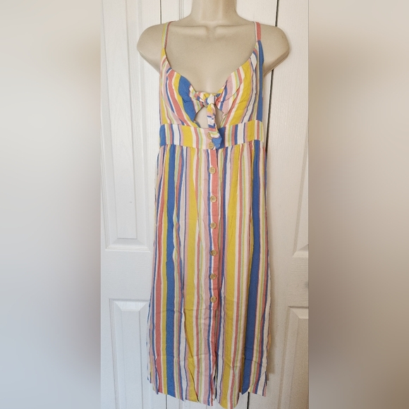 Lush Dresses & Skirts - Lush size large colorful stripped spaghetti strap midi dress with tie front